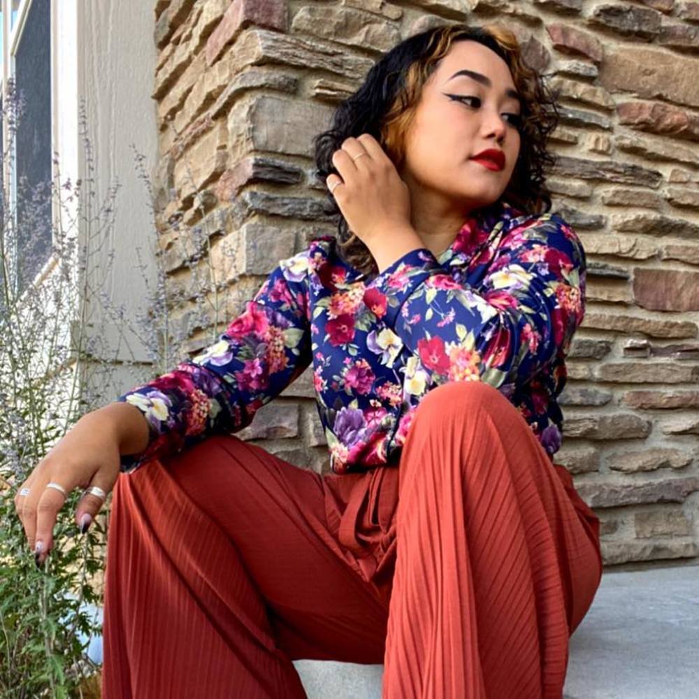 Meet your Posher, Ysabelle angeli